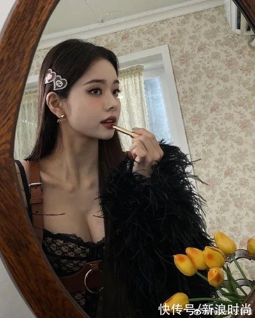 《单身即地狱》爆火的塑料脸奶凶猫系宋智雅 凭什么？