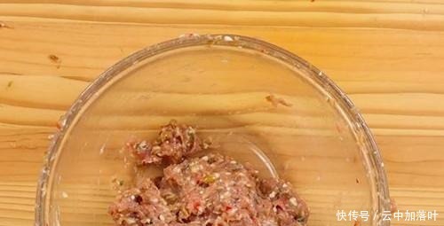电饭锅蒸肉蒸多久