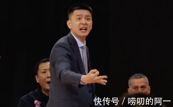 赛场|拒绝握手+直接退场!CBA赛场再现争议一幕,四川队恐遭联盟重罚