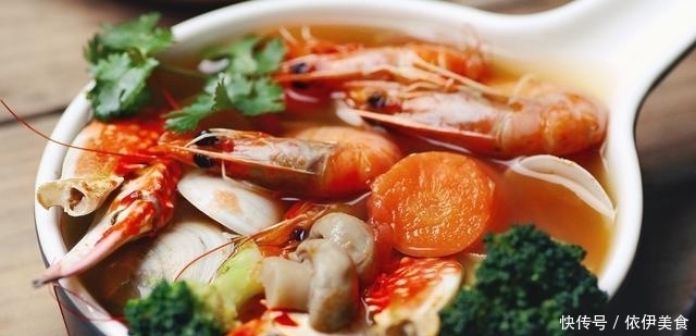 草菇5种最好吃的做法,每种都简单美味,看看你喜欢吃哪种?