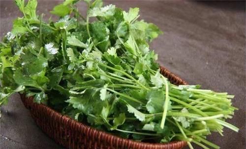 多酚|女性不想變老，常吃養(yǎng)生食物，刮油清脂，疏通血管，肌膚更細(xì)膩