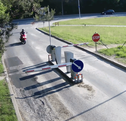 |搞笑GIF:我都不敢这么p,她却敢这么长!