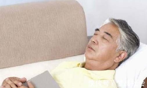 睡懒觉|人到中年，有“三觉”不能睡，可惜多数人当成了养生习惯