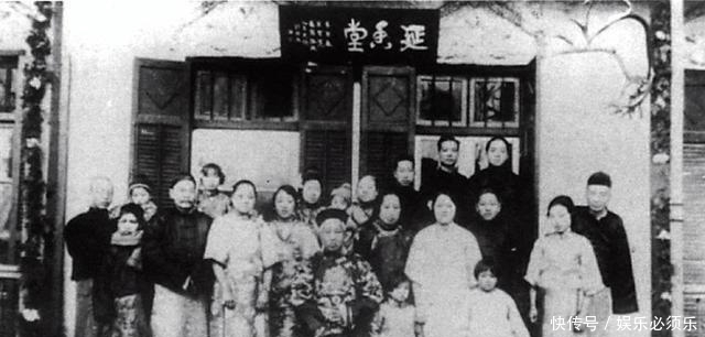 长相|一组康有为罕见老照片：流亡海外却住豪宅，图8小妾们长相漂亮