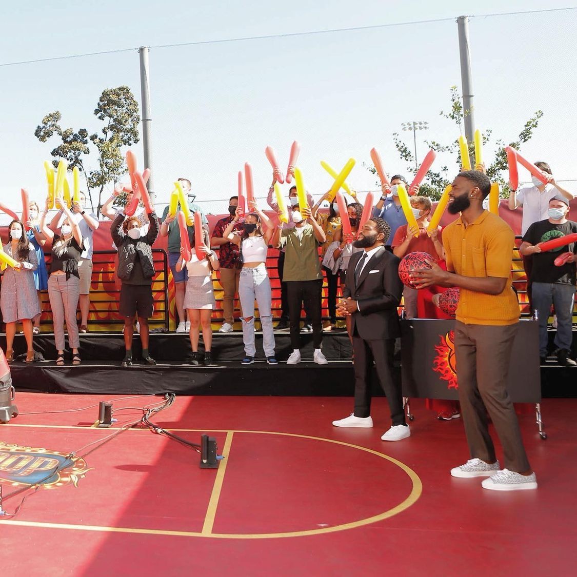 好莱坞|进军好莱坞！杰伦-布朗晒自己在洛杉矶参加节目录制组图