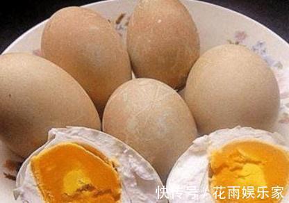 盐焗蛋|3斤鸡蛋5斤盐,不煮不蒸不炒不加一滴水,出锅后全家流口水