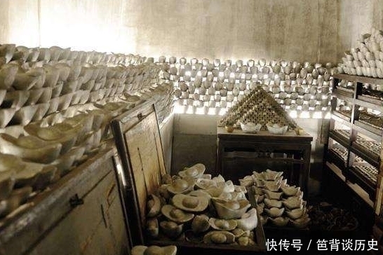 约等于|古代“一两银子”约等于现在多少人民币?看看你现在月收入是几两银子