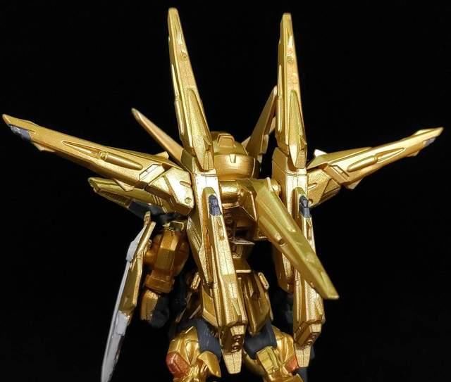 模玩|[模玩评测] 食玩FW 新GC 金色机体套装（GOLD EDITION）