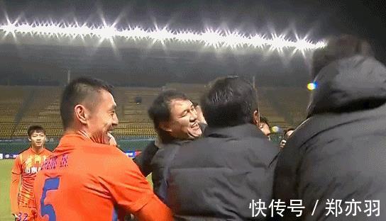 亞冠|中超唯一衛(wèi)冕球員出爐！郝偉被拋起，大雷落淚，3隊(duì)鎖定亞冠資格