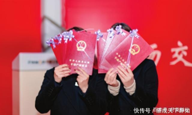 房产|不动产证上加减名字有“门道”,这些事项一定要清楚,特别是夫妻