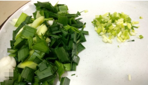 大家一定不要错过这碗面,做法超简单,味道超鲜美,连汤都要喝光