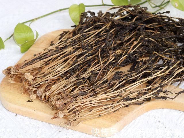 炖肉|这菜不花钱,营养极高,很多人当垃圾扔,晒干了炖肉特香,别浪费