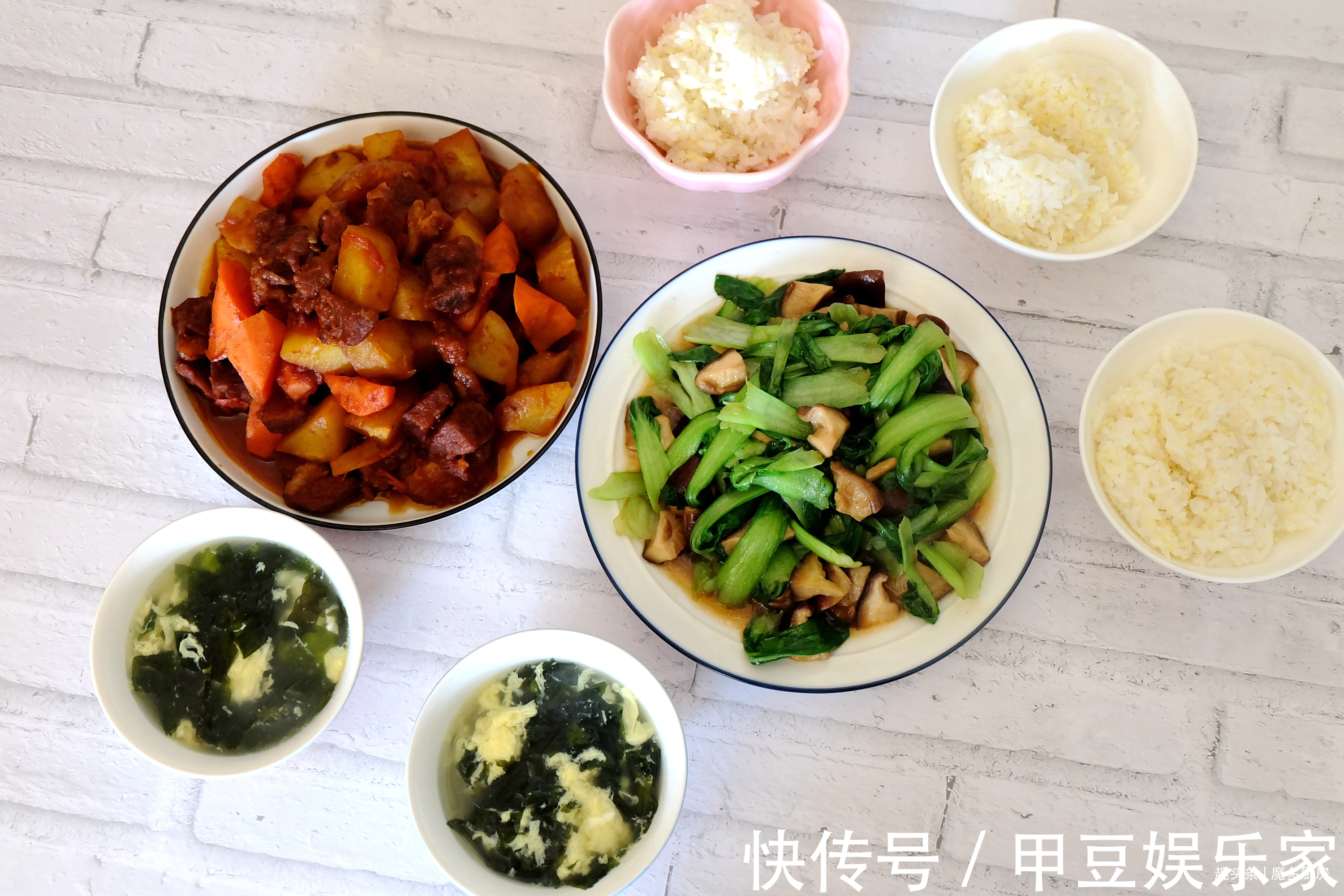 香菇|给孩子的寒假午餐,1荤1素1汤营养好,朋友说年夜饭可以安排上