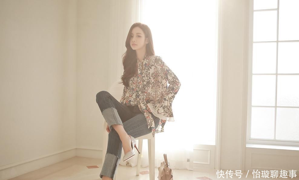 时装|孙允珠:米兰时装图腾印花雪纺衬衫!