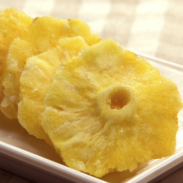 这些水果非要做成果干,西瓜干没法入口,榴莲干已丢失灵魂