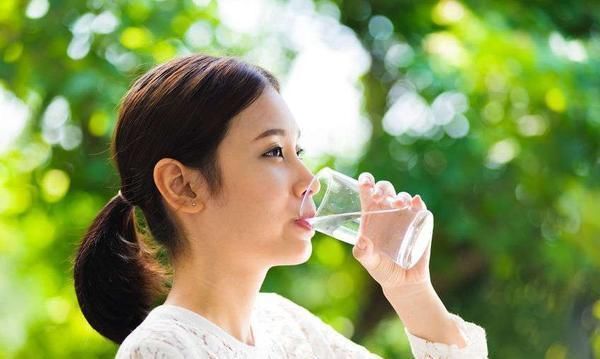 高尿酸血症|痛风有多“容易”?这5件事你每天都做,痛风或“缠”着你不放