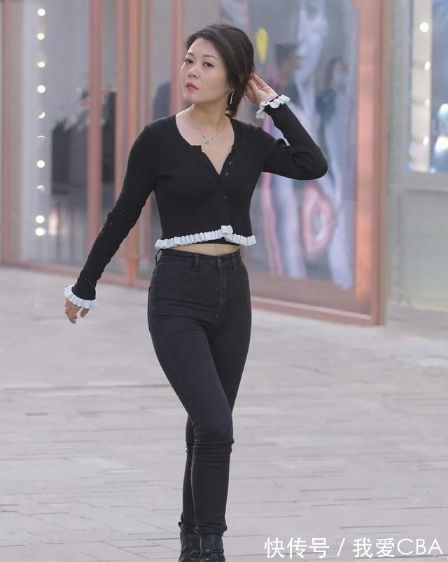 装扮|摩登个性的瑜伽裤装扮富有精致感觉,体现完美状态,束腰显瘦!