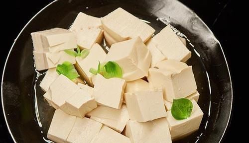 黑豆|别看它长得丑,却是天然雌激素,女人平时吃一吃,养卵巢,缓衰老