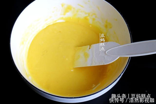 这个蛋糕方子,我家隔3差5做,当早餐太赞了,入口又软又润