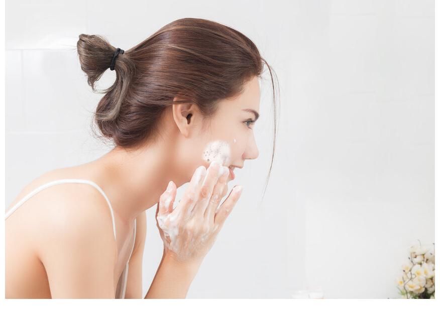 更年期|更年期的“好朋友”被发现,不是燕窝,平时可劲吃,皮肤光滑不长斑