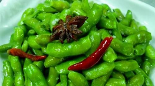 经常失眠、睡不着？3种食物睡前吃点，或许能提高你的睡眠质量