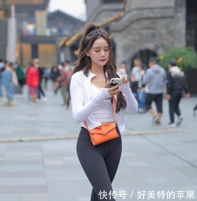 瑜珈裤 黑白分明是一种时尚,让“瑜伽裤”成为重点,展现潮流新趋势!