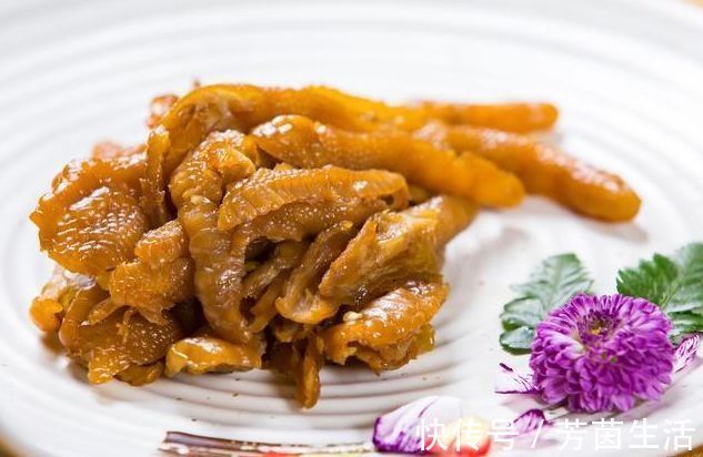 海鲜|5种食物可能携带甲醛,希望你趁早端下饭桌,很多人经常吃