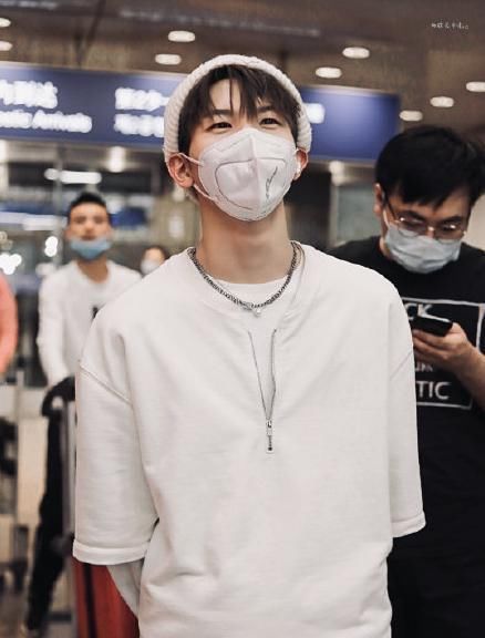 李俊豪|青3舞決賽夜十天后:唐九洲換頭像,羅一舟孫瀅皓消失,十七營業(yè)