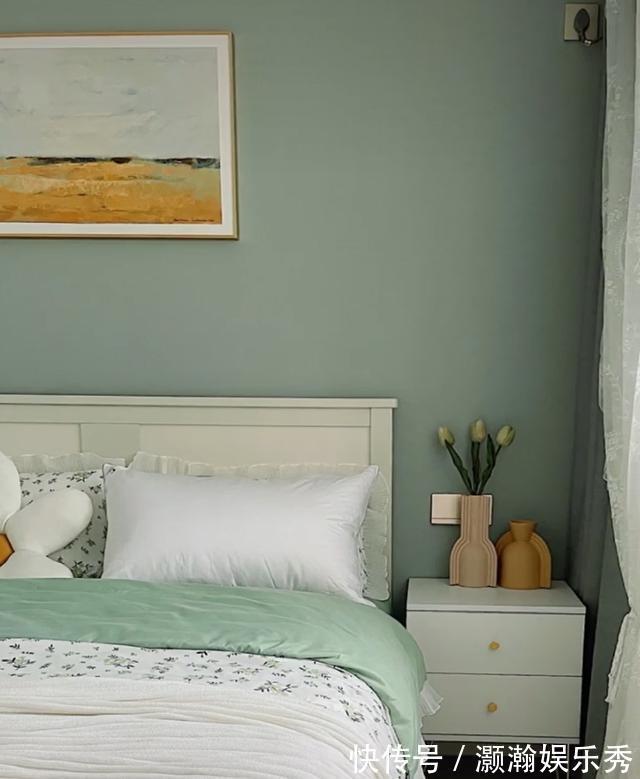 乳胶漆|100元一桶的乳胶漆和1000元的有啥区别?满足4点,低价的也不差