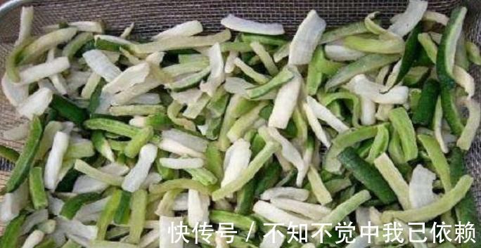 萝卜条|腌萝卜,直接腌还是先晒干?都错了,这么做才对,做出来爽脆入味