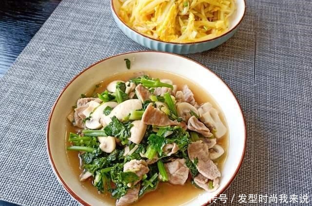 我家午餐4个菜,量不多却好吃,网友生活有仪式感,真好