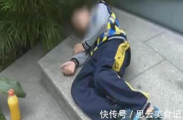 暴力|“爸爸我不行了”，5岁男童因顶嘴被父亲暴揍，爷爷含泪报警