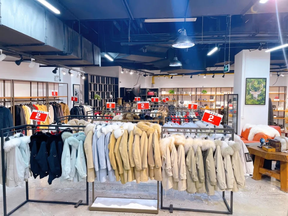 TOT服饰生活馆换新址,你要的美衣和福利这里都有