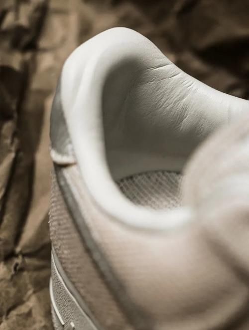 富婆 “富婆快乐鞋 2.0”!这颜值、这质感,小编只能祈祷别再涨价了!