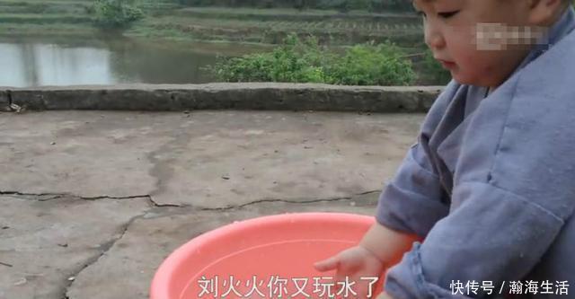 妈妈|两岁小孩被妈妈揍了,去外婆家避风头,结果到外婆家一看扭头就走