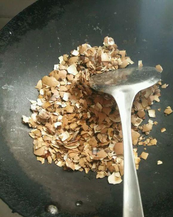 花儿|养花肥:盆里放个蛋,1年不用施肥,花儿照样开爆盆!