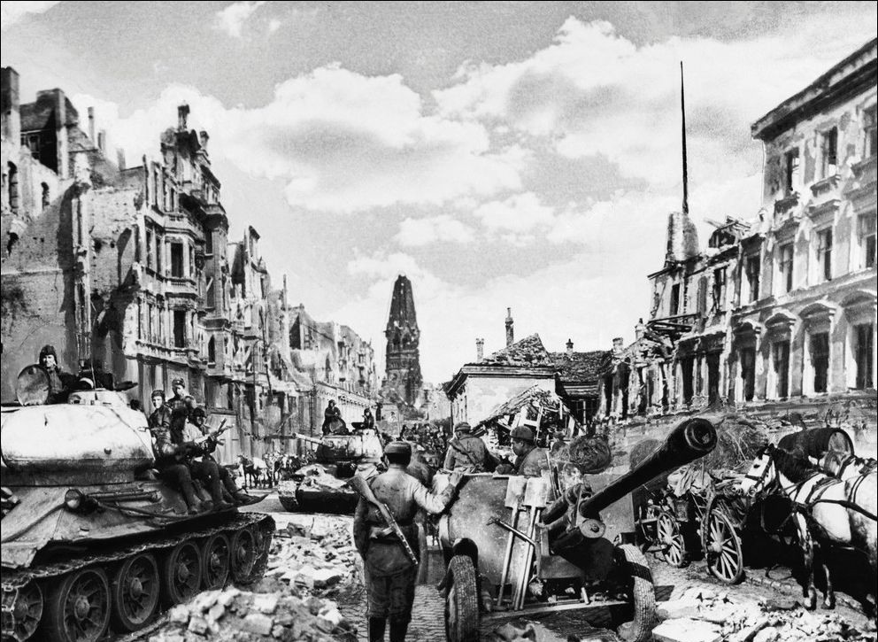 斯大林格勒|为什么说库尔斯克会战是苏德战争转折点？50万精锐德军被消耗殆尽