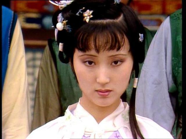 发型#林黛玉的发型换了几十种,却始终带着这根白簪子,为什么呢