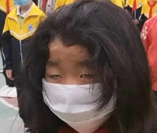 写作业|“狂野女孩”火了,因通宵写作业,第2天发型成亮点,好笑又心疼