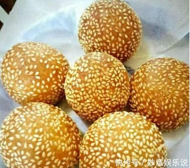 家人|一碗糯米粉,不放一滴水,做家人爱吃的早餐,喷香诱人,上桌抢光