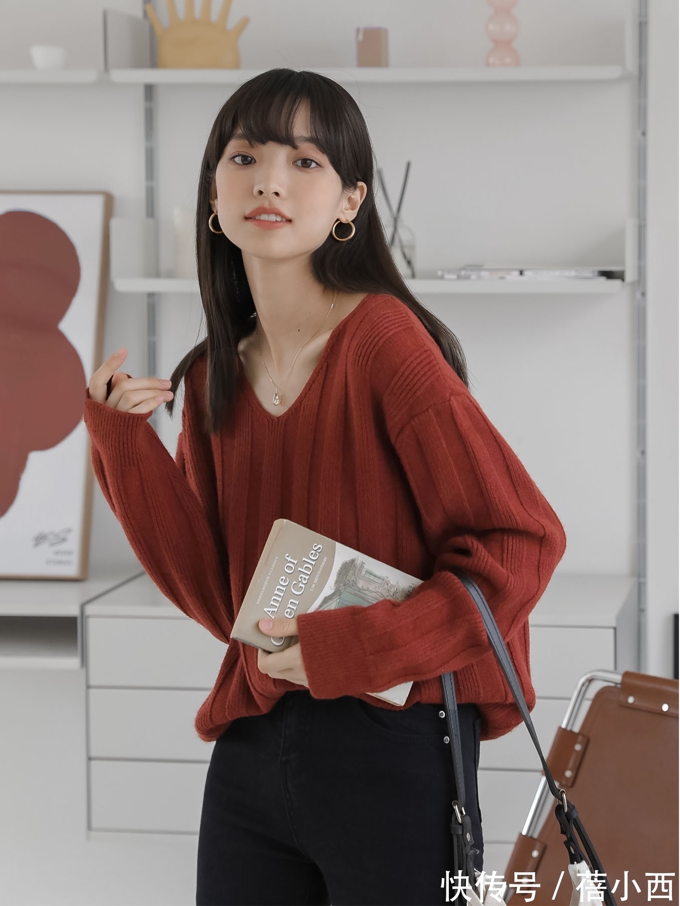 帆布鞋|谁说穿搭要重样?每天只换一件上衣,就能让你的秋天与众不同