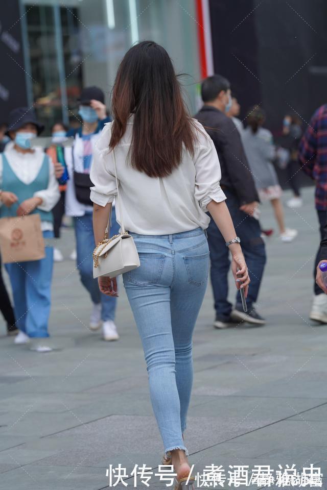 随意感|白衬衣的通勤搭配,展现简约大方美,温柔优雅