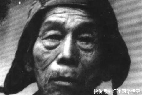 算命师傅丁兴来招摇撞骗,靠一张嘴忽悠出一个“帝王梦”