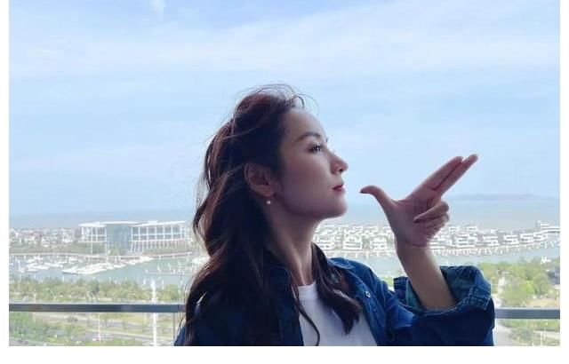 馬思純|八卦：李承鉉翻紅失敗？陳小春和芒果的關(guān)系好？毛曉彤耽誤拍攝？