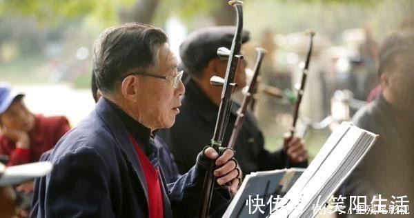 人体机|男性进入衰老期,会出什么洋相若一个不占,身体强壮又年轻