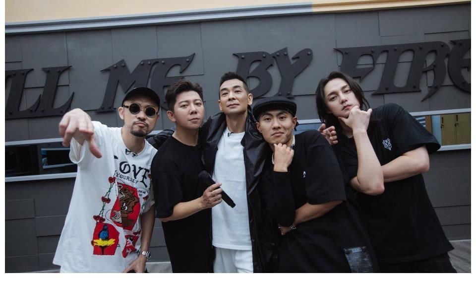 《追光吧哥哥2》十月开录,这几个哥哥真该去《披荆斩棘》