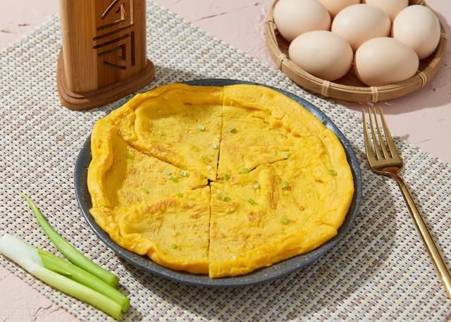 土豆|1块钱一斤，维生素相当于15个苹果，摊成鸡蛋饼，老人孩子都合适