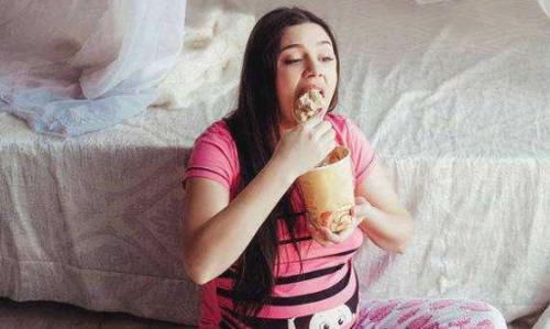 孕期|孕期成箱喝“可乐”，现在孩子快10岁了，从来没有站起来过