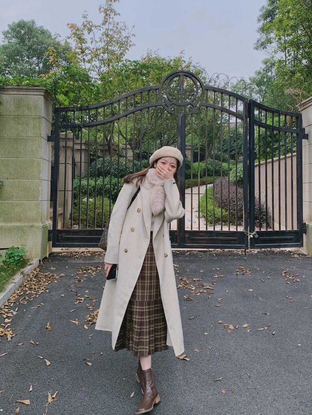 大衣|除了羽绒服,这几件衣服才是微胖女孩的福利,温暖有气质