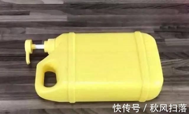 原来洗洁精瓶子上的压嘴还有这样的妙用,改造后放在家里太实用······